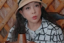 从“被群嘲”到“团宠”，刘晓庆用两季综艺，打了个漂亮的翻身仗