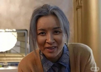 香港过气艳星宣布复出，化老妆演母亲角色，参加商演遇“咸猪手”