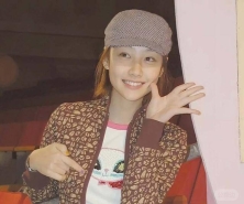 突发！香港知名女星主动与圈内人断联，因艳照丑闻事业一落千丈