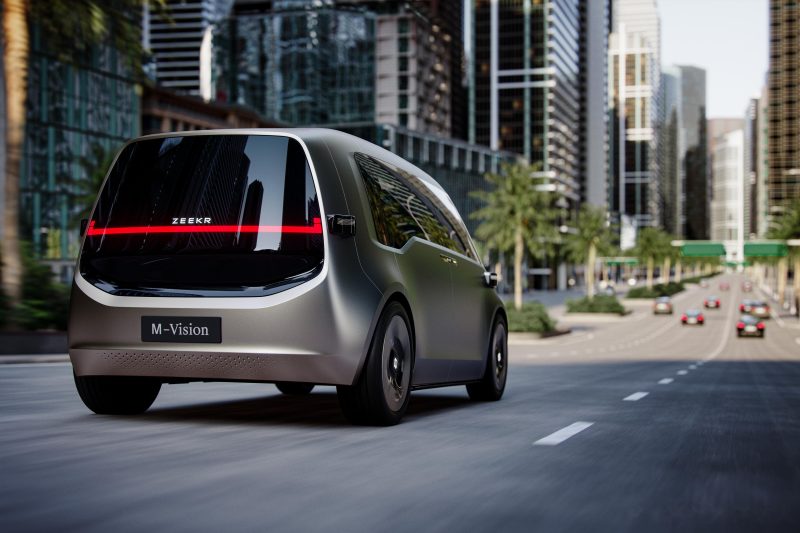 Xiaopeng executives reveal that domestic Robotaxi will debut next year-gonglubian