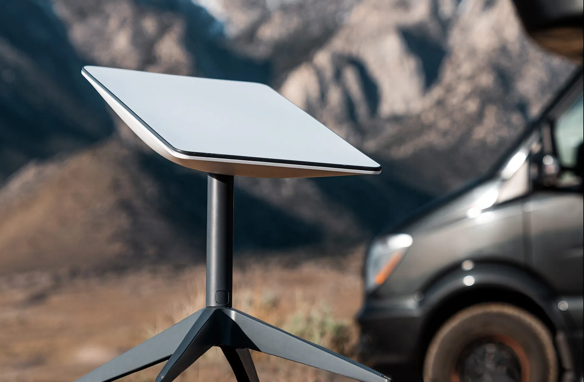 more spectrum and airlines as it passes 8 million customers-gonglubian